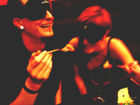 Dans le noir Dans le noir