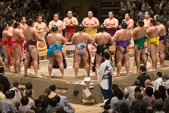 Rencontrez le Grand Tournoi de Sumo à Tokyo Rencontrez le Grand Tournoi de Sumo à Tokyo