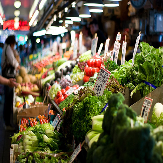 Les marchés alimentaires: festival d'odeurs et de couleurs
