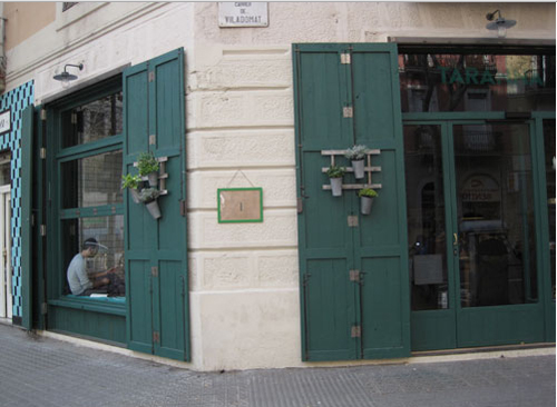 La rue Parlament de Barcelone