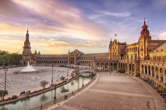 Tous les détails de la Place d’Espagne de Séville